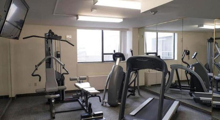 The Roehampton Hotel Toronto Bagian luar foto